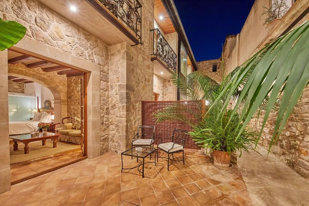 Terrace, Cas Comte Petit Hotel & Spa, Majorca