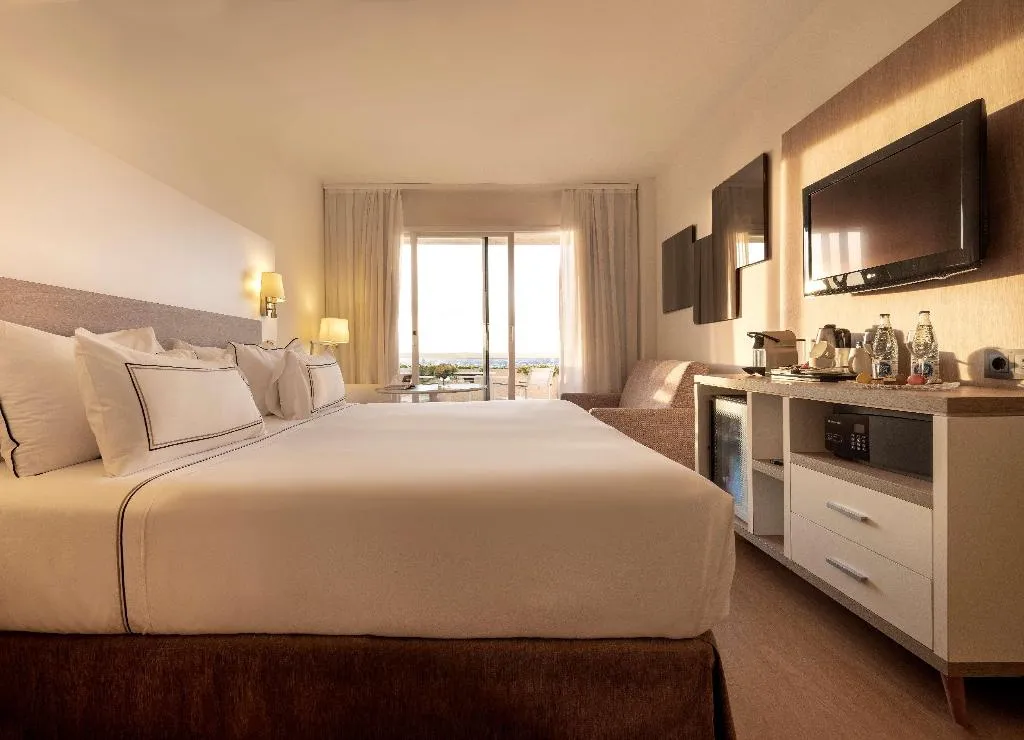 DOUBLE PREMIUM SEA VIEW Room, Melia Sitges, Costa Brava
