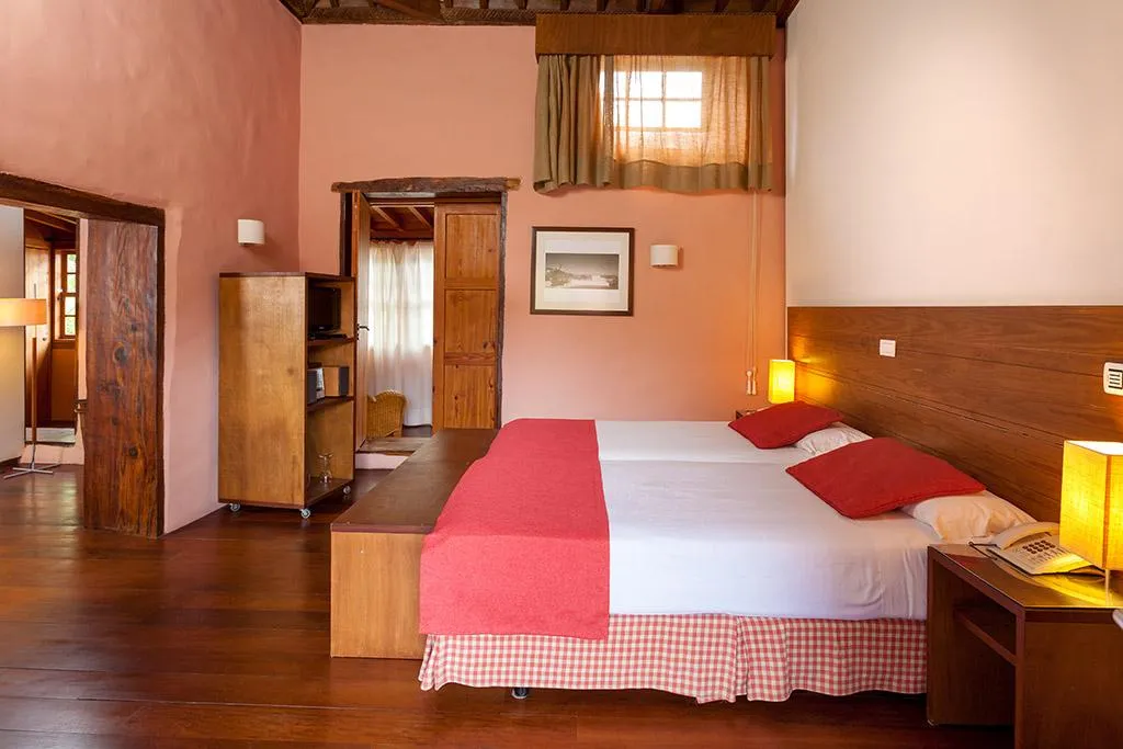 JUNIOR SUITE STANDARD Room, Hotel LIVVO La Quinta Roja, Tenerife