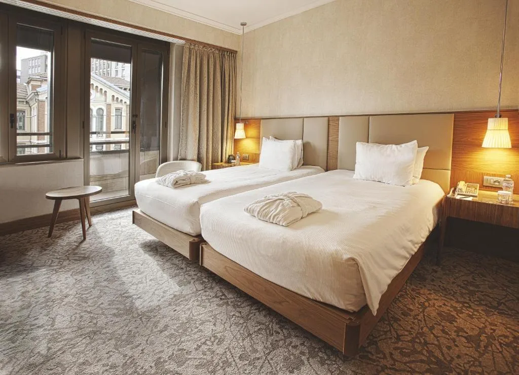 TWIN EXECUTIVE Room, Hilton Milan, Milan