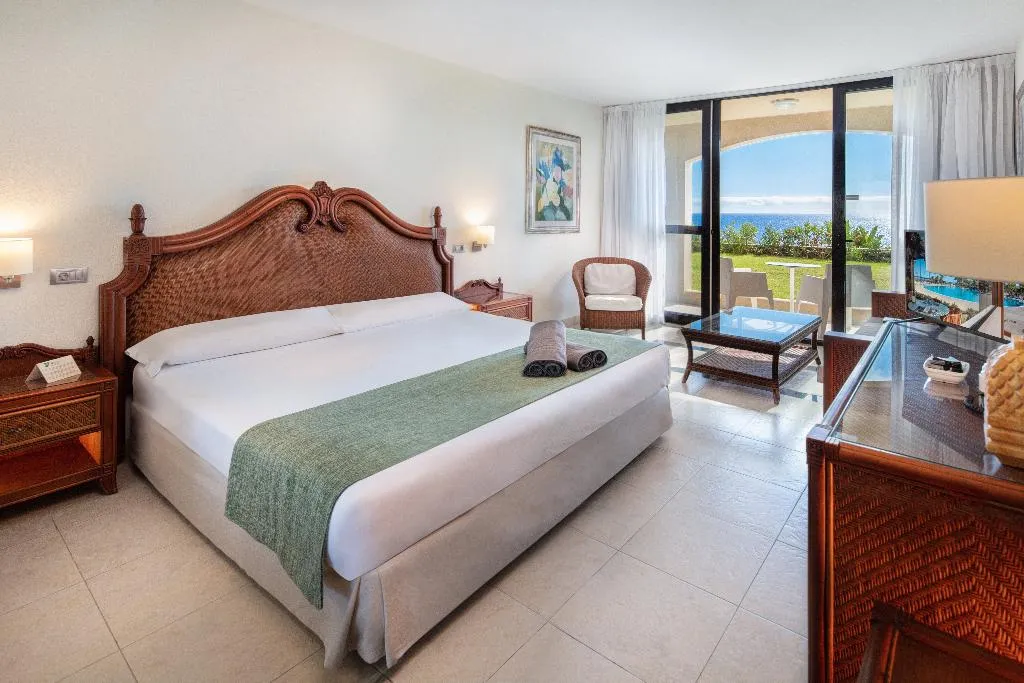 FAMILY ROOM SIDE SEA VIEW Room, La Palma Princess, La Palma
