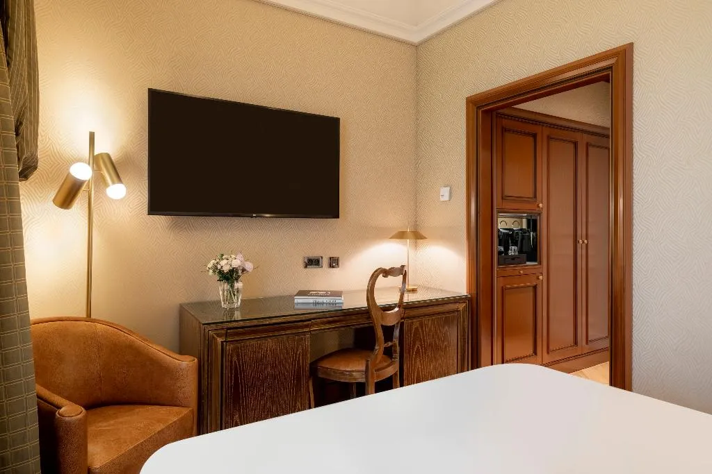 DOUBLE PREMIUM Room, NH Collection Prague Carlo IV, Prague