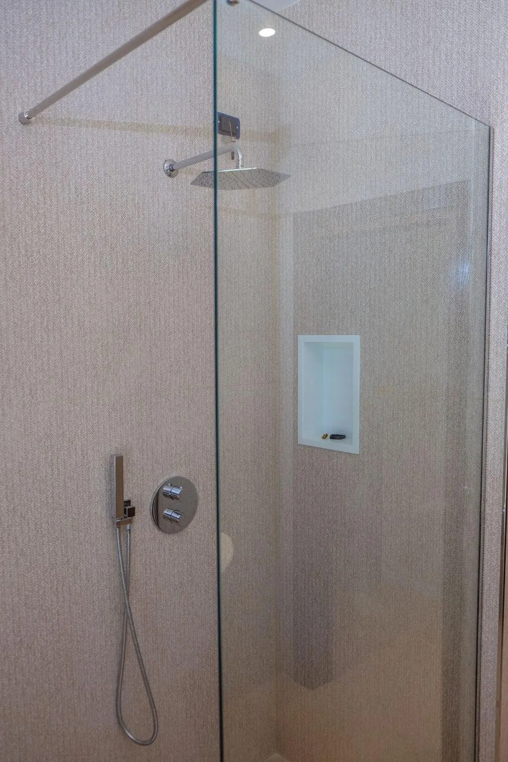 Room, Chic Hotel Spa, Kavaje