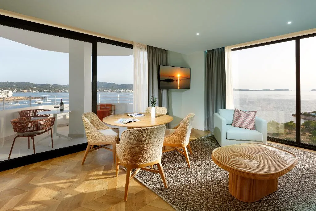 SUITE SEA VIEW Room, TRS Ibiza Hotel, Ibiza
