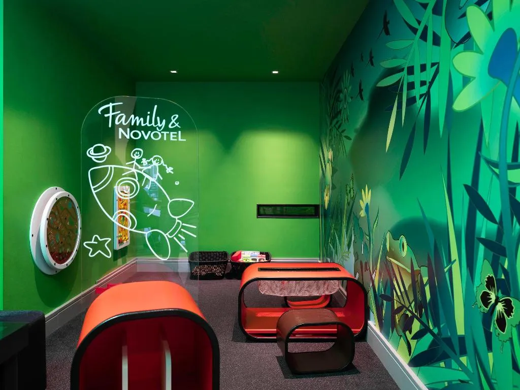 Sports and Entertainment, Novotel Amsterdam City, Amsterdam
