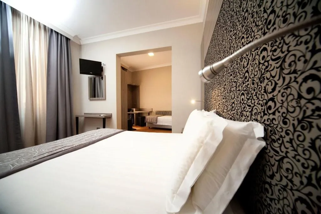 Room, Residenza Le Fonticine, Florence
