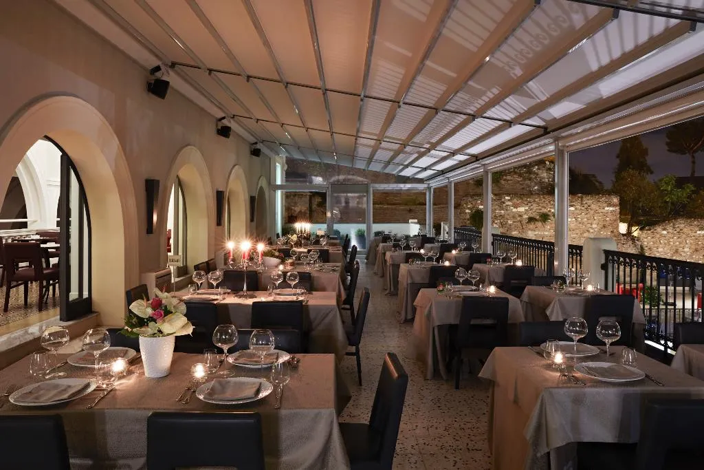 Restaurant, The Building, Rome
