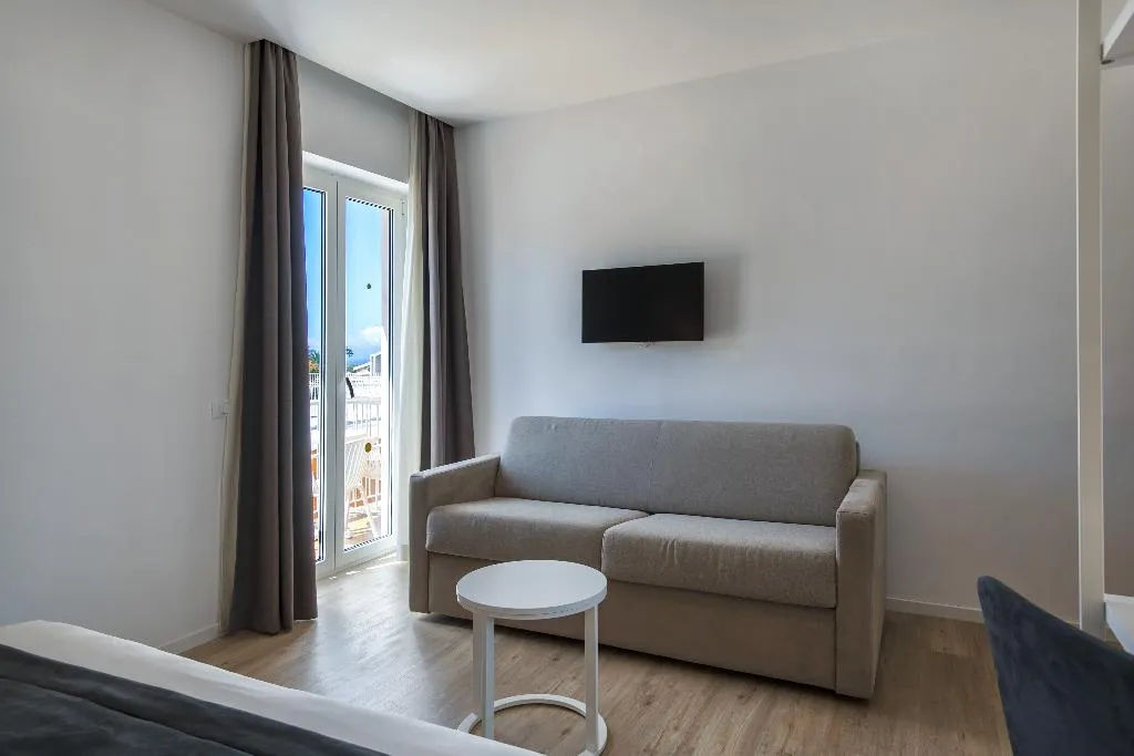 Double or Twin COMFORT Room, Hotel Isabella Sorrento, Naples