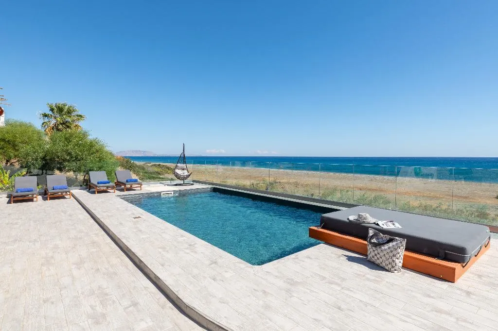 VILLA SIX BEDROOMS WITH MORE THAN THREE BATHROOMS Room, Southrock Villas, Rhodes