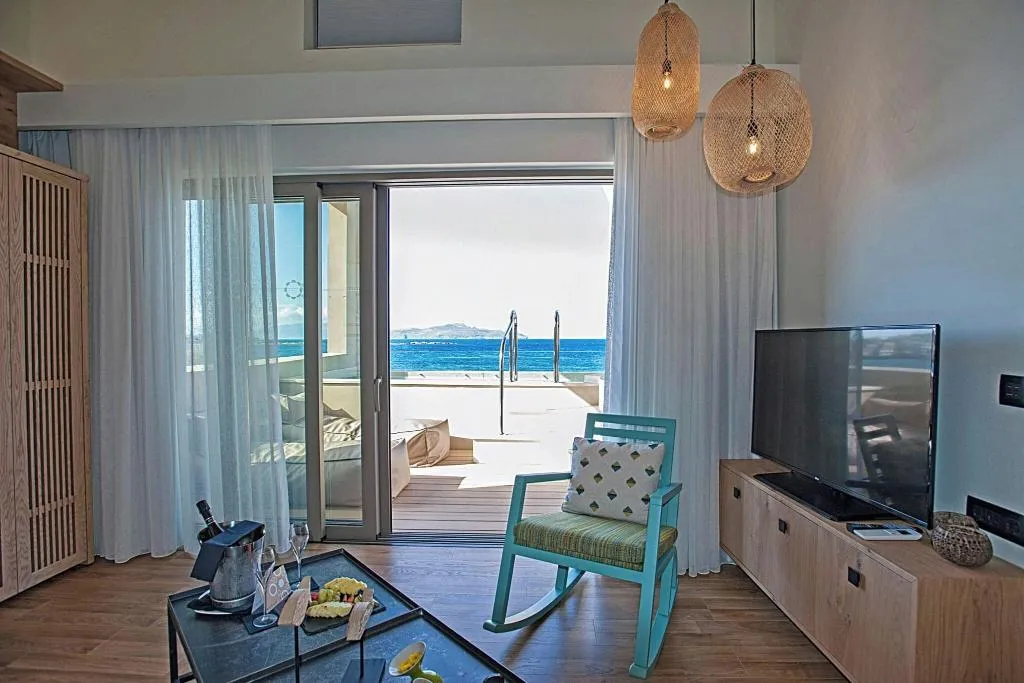 SUITE QUEEN SIZE BED Room, Autograph Collection Domes Noruz Chania, Crete