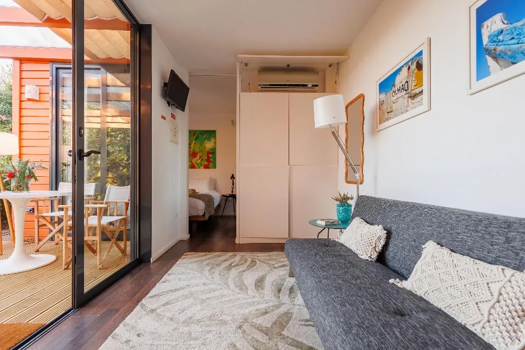 STUDIO DELUXE ONE BED Room, Laranjal Farm House, Algarve