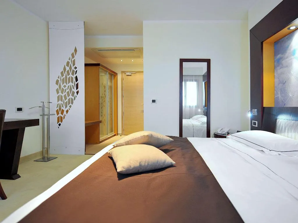 DOUBLE STANDARD Room, Mercure Olbia, Olbia