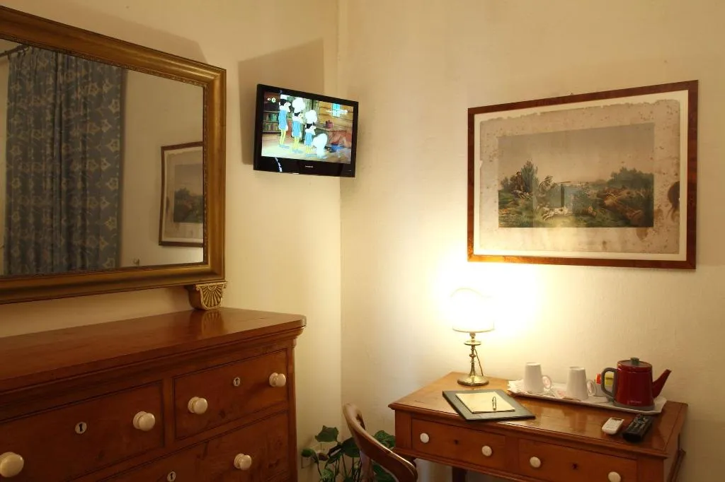Room, B&B Rovezzano, Florence