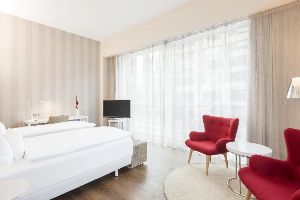 DOUBLE SUPERIOR Room, NH Collection Berlin Mitte Friedrichstrasse, Berlin
