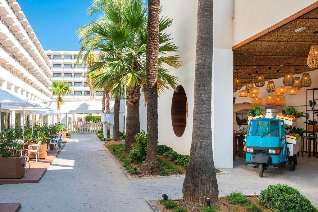 Restaurant, Innside by Melia Alcudia, Majorca