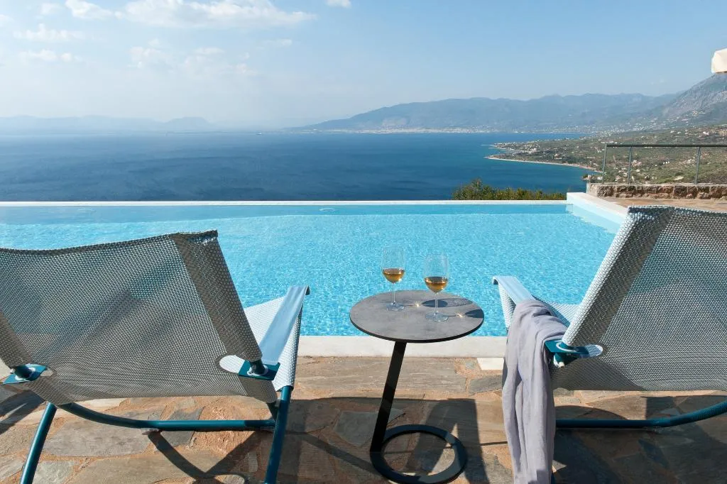 CHALET WITH PRIVATE POOL Room, Searocks Exclusive Village, Kalamata