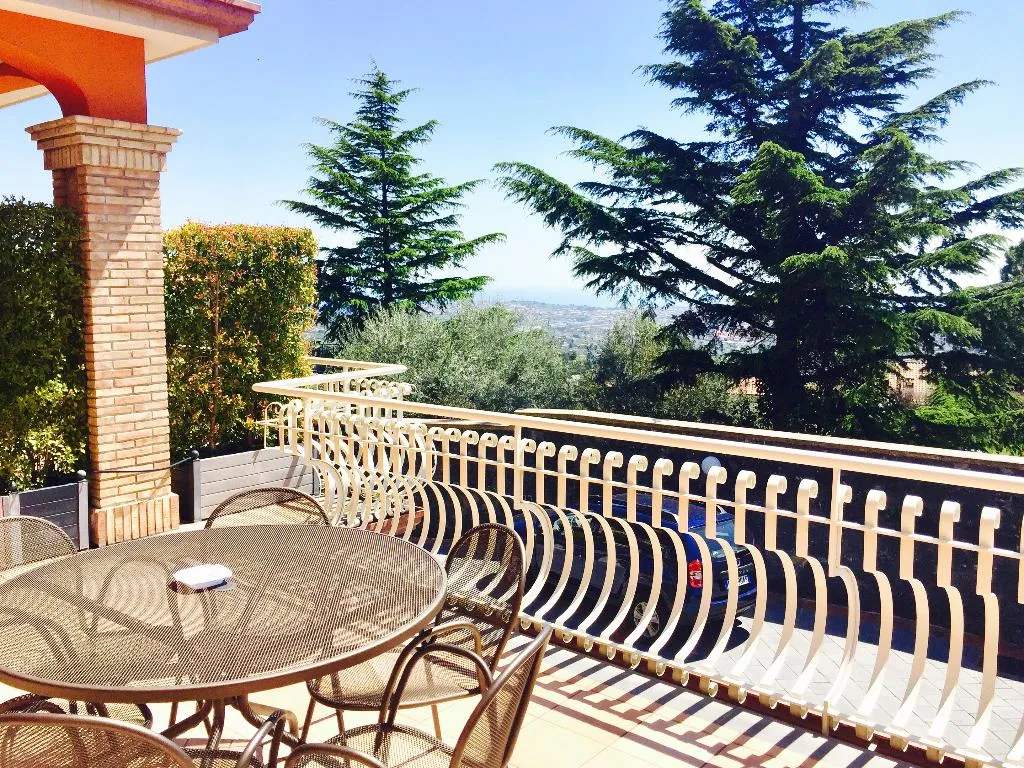 APARTMENT SEA VIEW THREE BEDROOMS Room, Etna Royal View, Catania