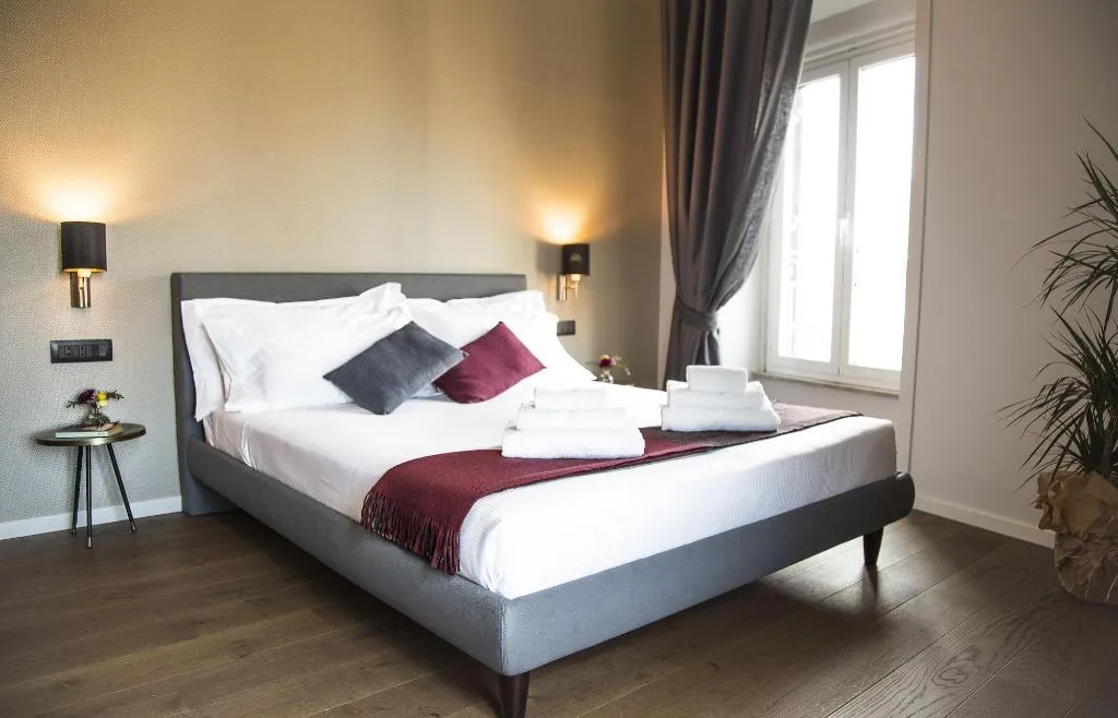 Room, Little Queen Navona, Rome
