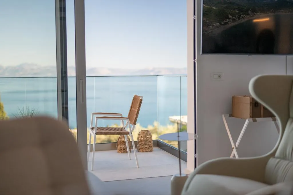 SUITE WITH JACUZZI Room, Achillion Luxury Corfu Villa, Corfu