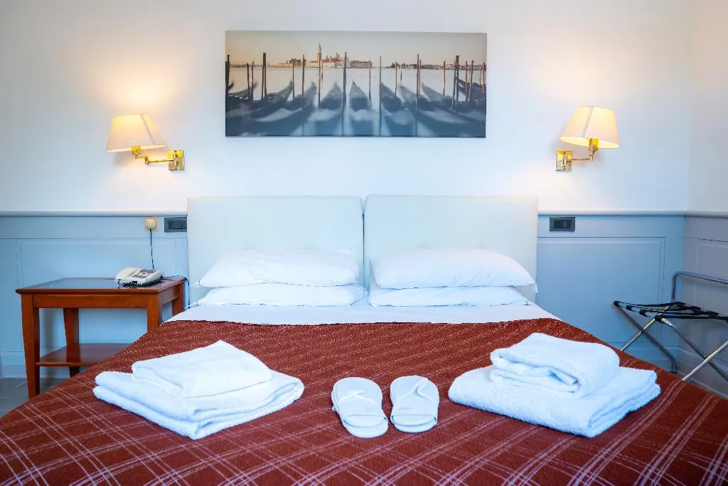 Double or Twin COMFORT Room, Alla Giustizia, Venice