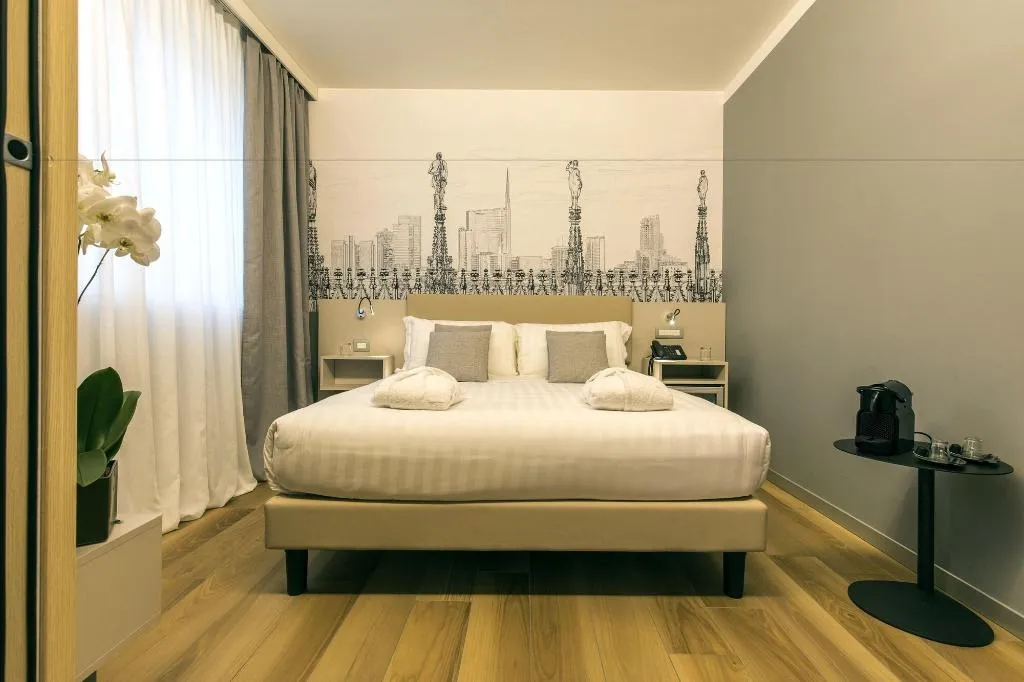 Room, 43 Station Hotel, Milan