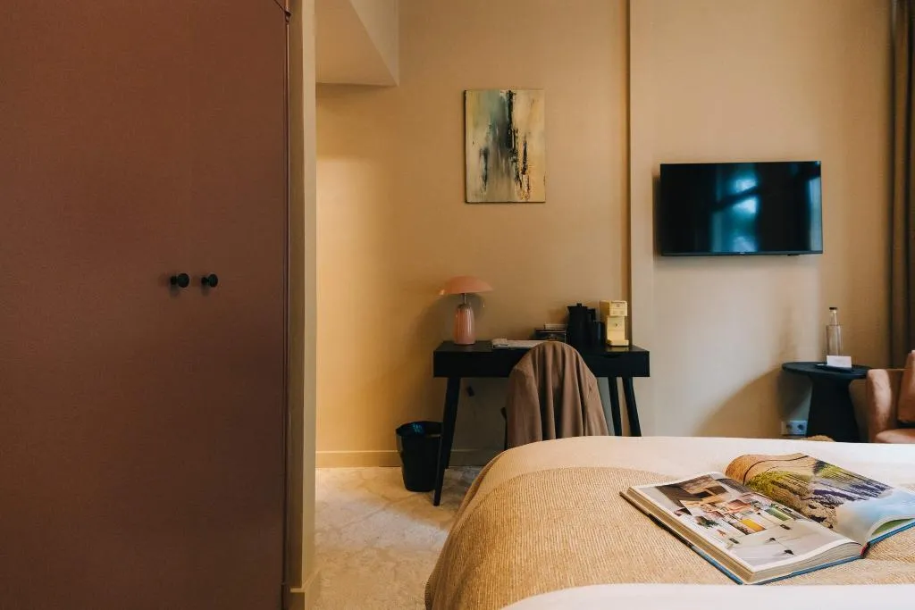 DOUBLE SUPERIOR Room, Hotel Omega, Amsterdam