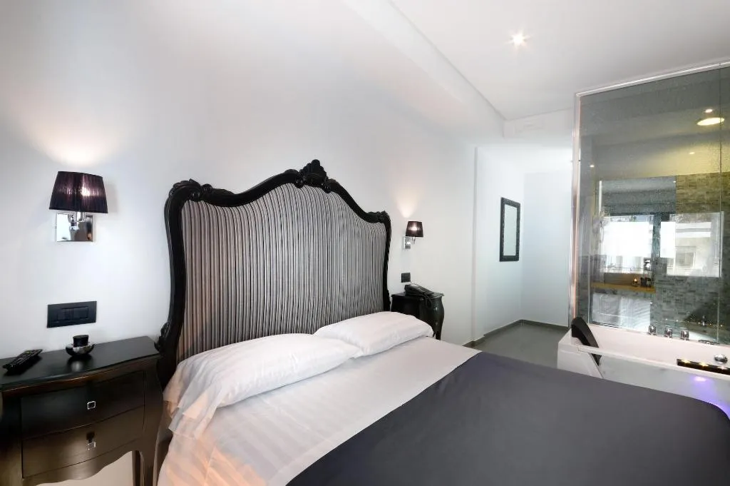 Room, Barbarella Suite, Naples