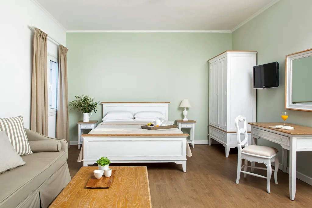 JUNIOR SUITE STANDARD Room, Bella Mare, Corfu