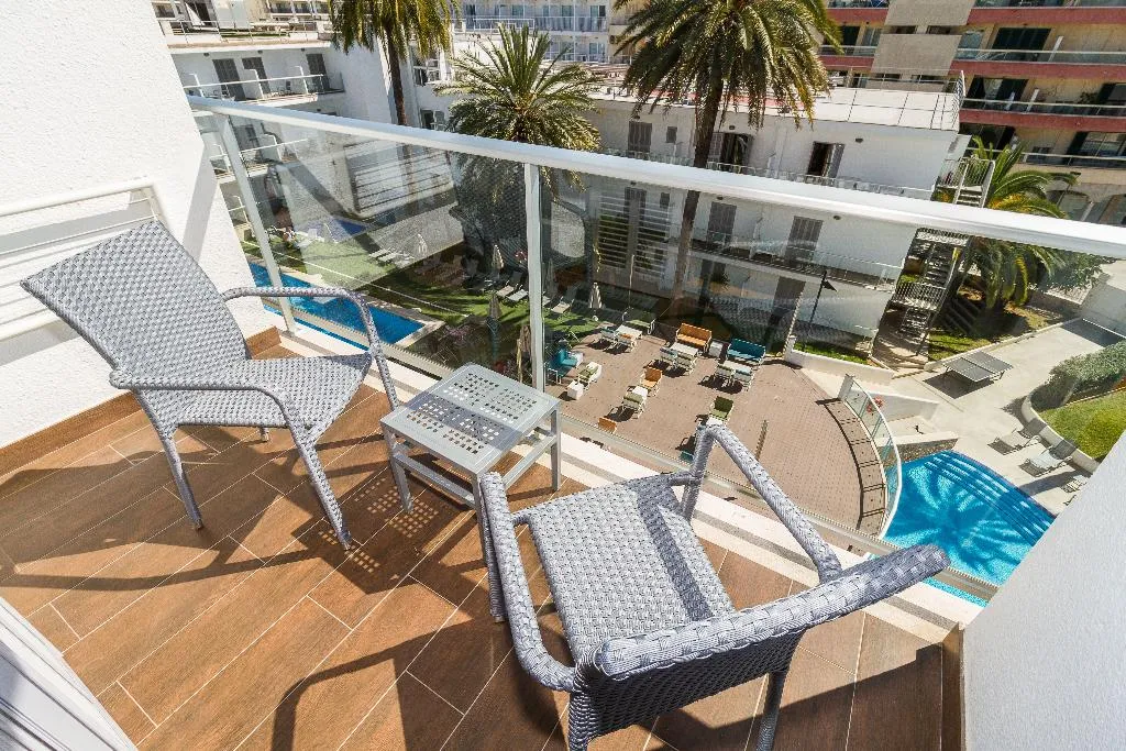 Double or Twin POOL VIEW Room, Eix Alcudia Hotel +18, Majorca