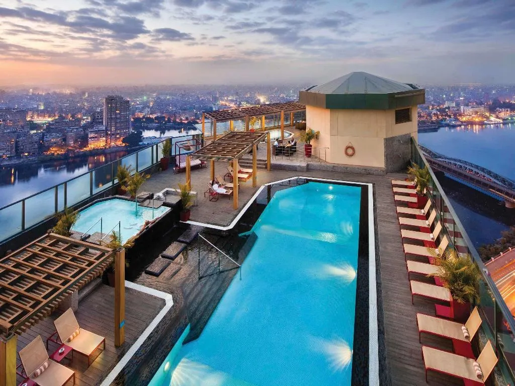 Pool, Fairmont Nile City, Cairo