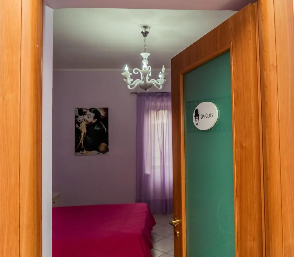 Room, Sanfralù, Naples