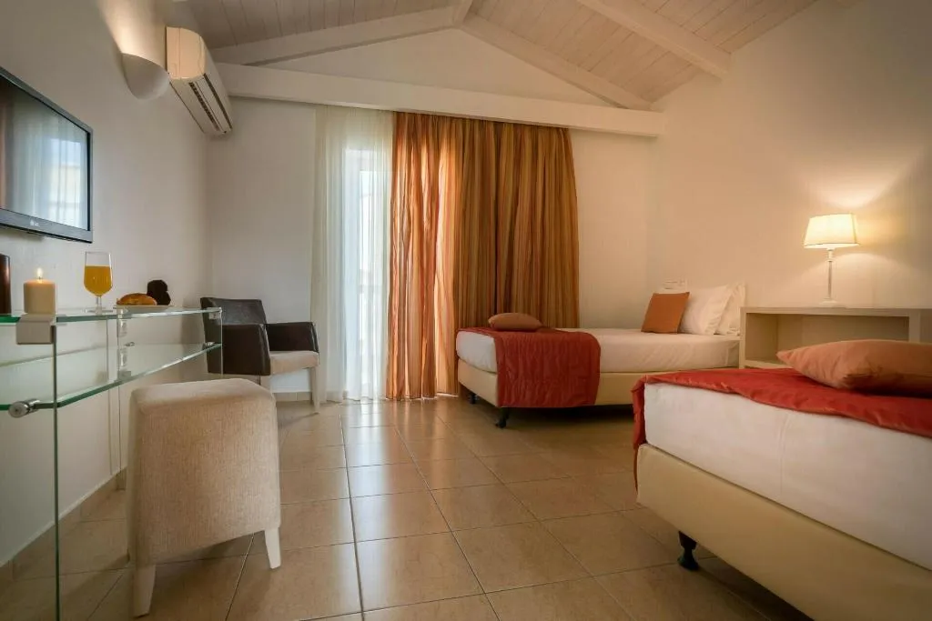 SUITE WITH BALCONY Room, Galaxy Beach Resort BW Premier Collection, Zante
