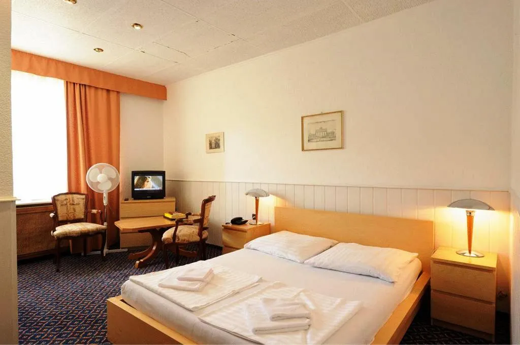 TWIN STANDARD Room, CityHotel am Kurfürstendamm, Berlin