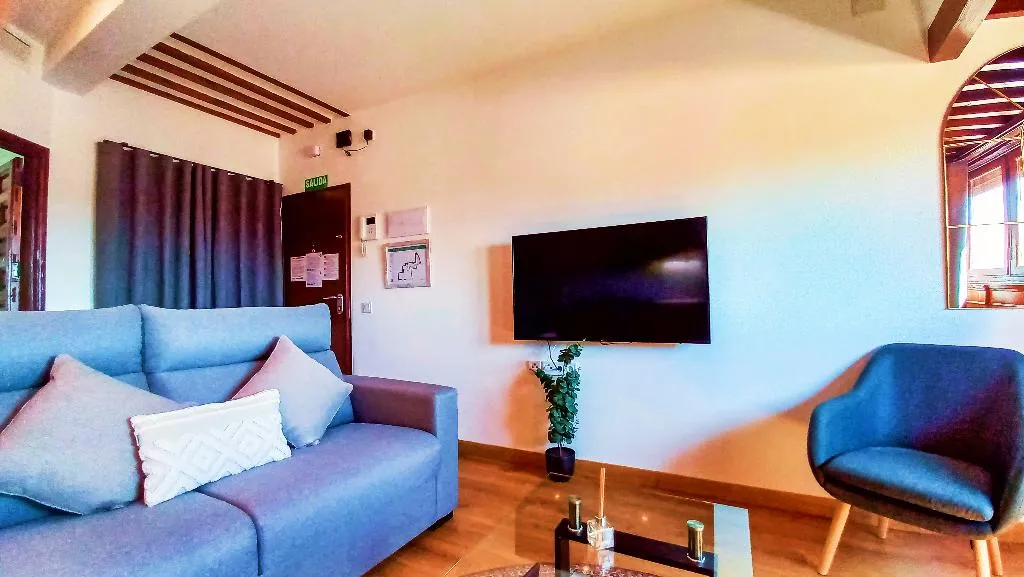 APARTMENT DELUXE GARDEN VIEW Room, Cason De Los Lopez Apartments, Madrid
