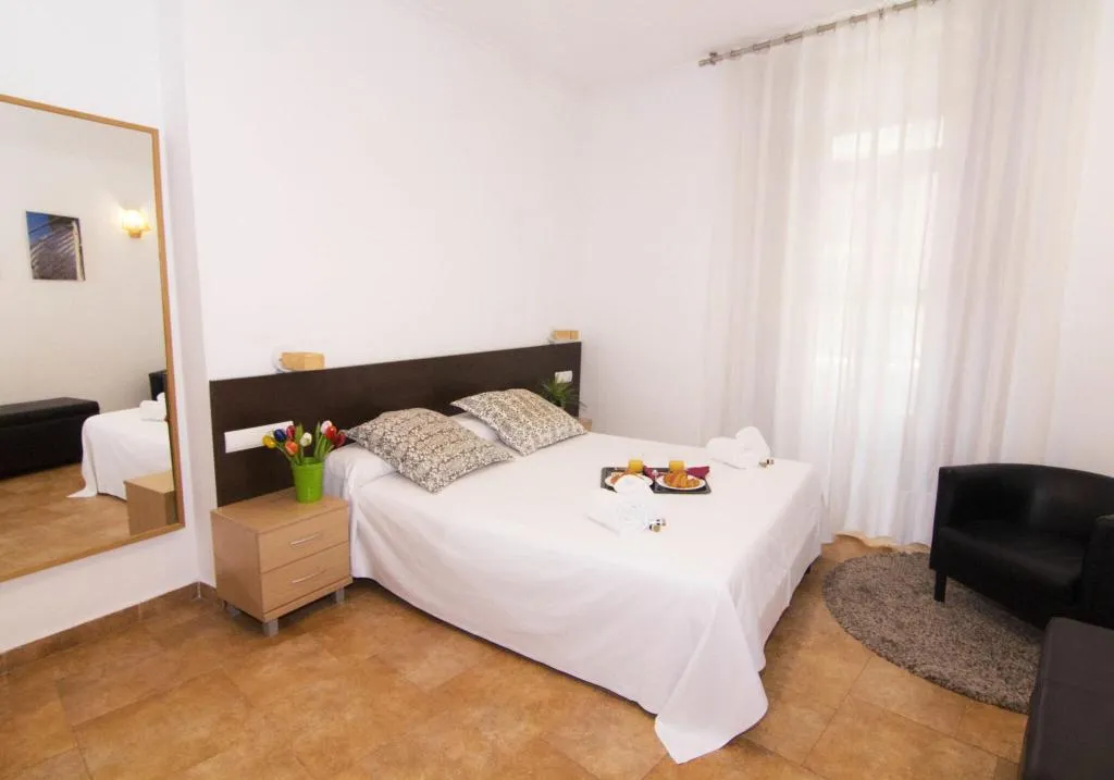 Room, Living Valencia Apartments-Edificio Merced, Valencia