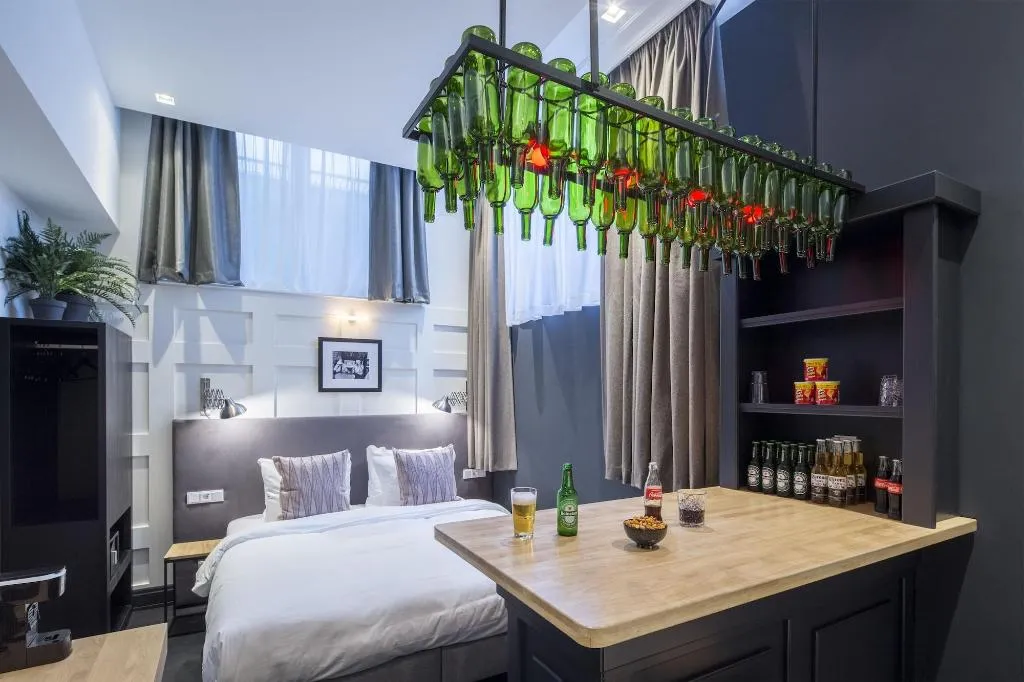 Room, The Highland House, Amsterdam