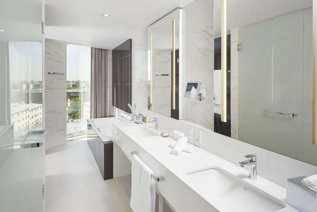 DOUBLE EXECUTIVE Room, Hilton Tallinn Park, Tallinn