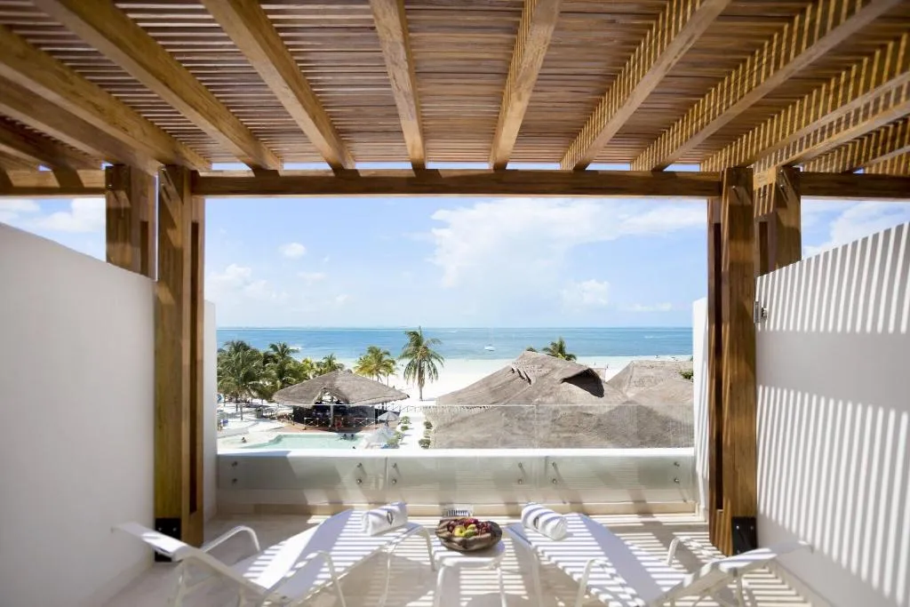 SUITE KING SIZE BED Room, InterContinental Presidente Cancun Resort, Cancun Area