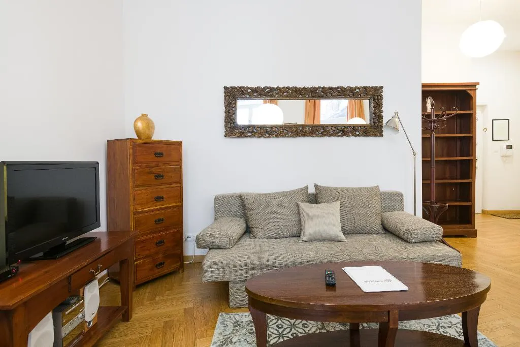 APARTMENT DELUXE ONE BEDROOM Room, Yourplace Biskupia Apartments, Krakow