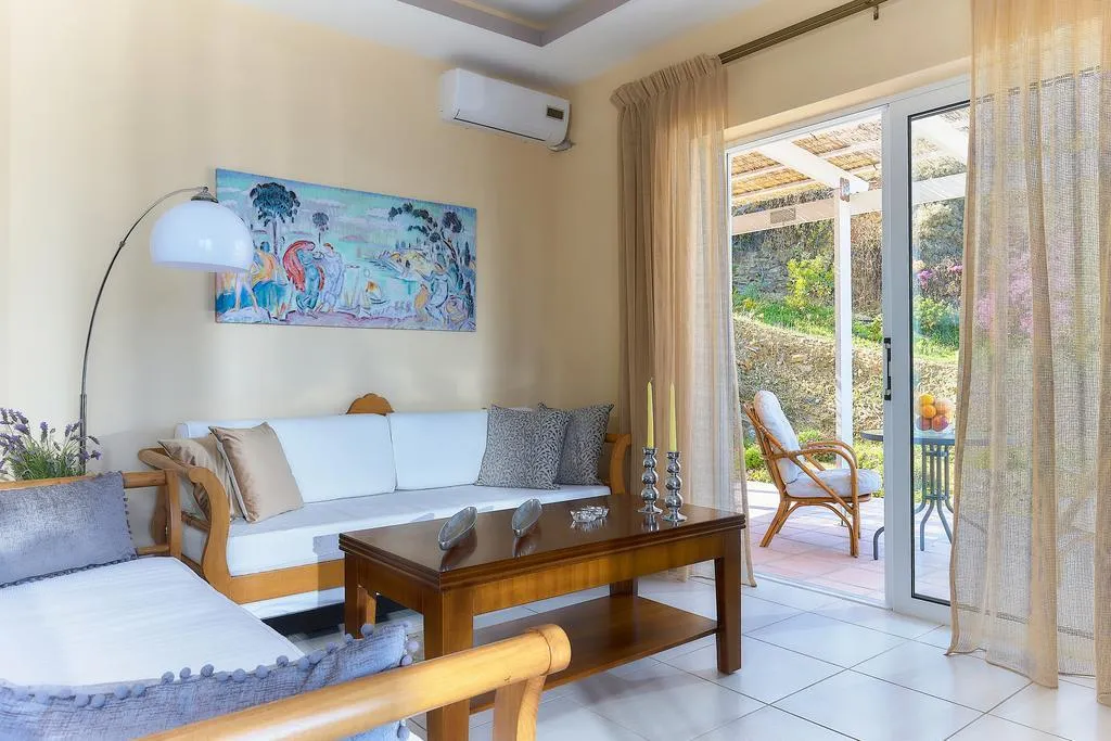 APARTMENT WITH PRIVATE POOL Room, Nymphes Luxury Apartments, Crete