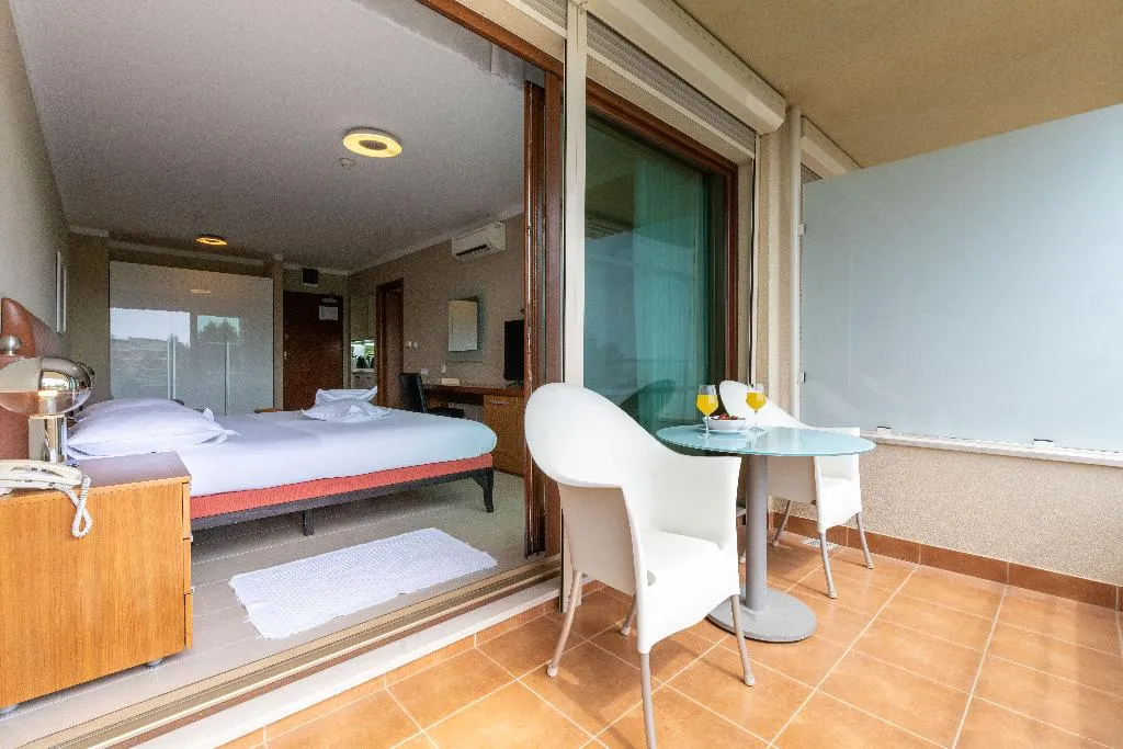 STUDIO TWO BEDS Room, The Residence, Split