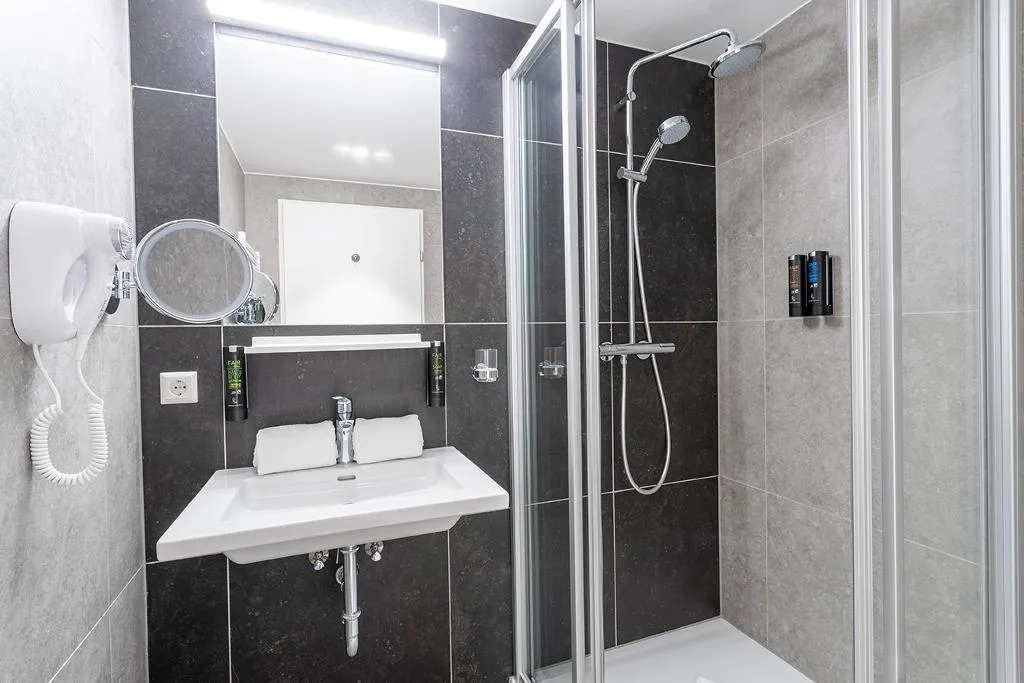 DOUBLE COMFORT Room, The Weekend Hotel, Vienna