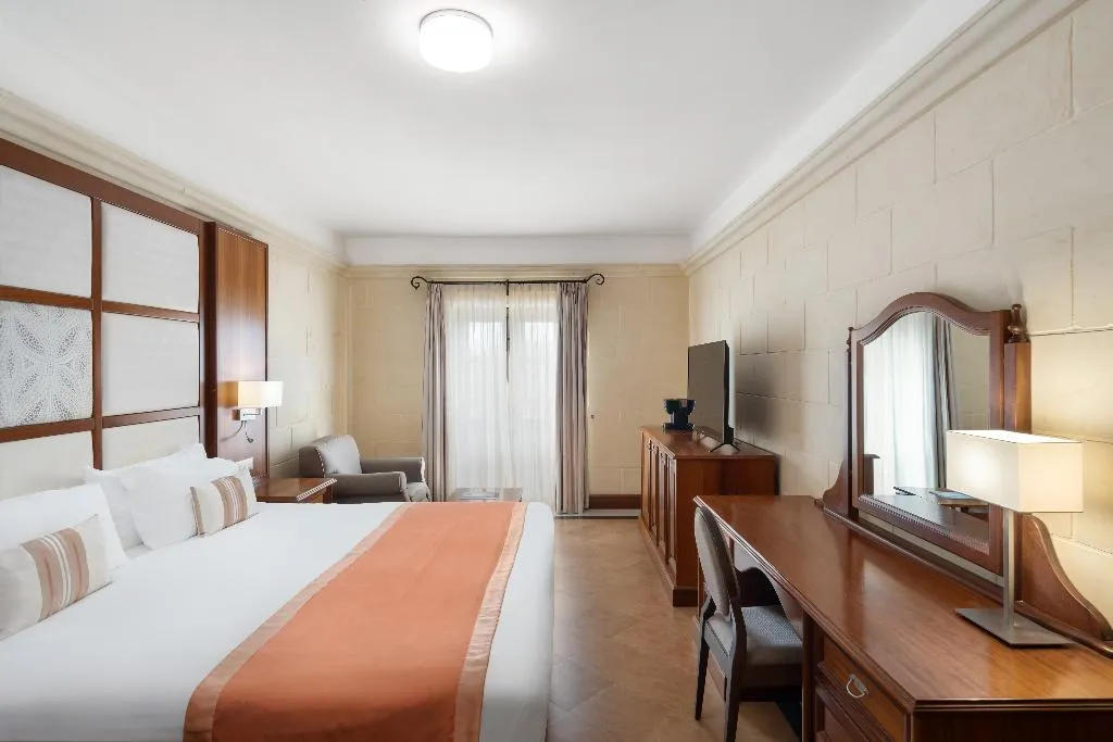 Double or Twin SUPERIOR POOL VIEW Room, Kempinski Hotel San Lawrenz, Gozo