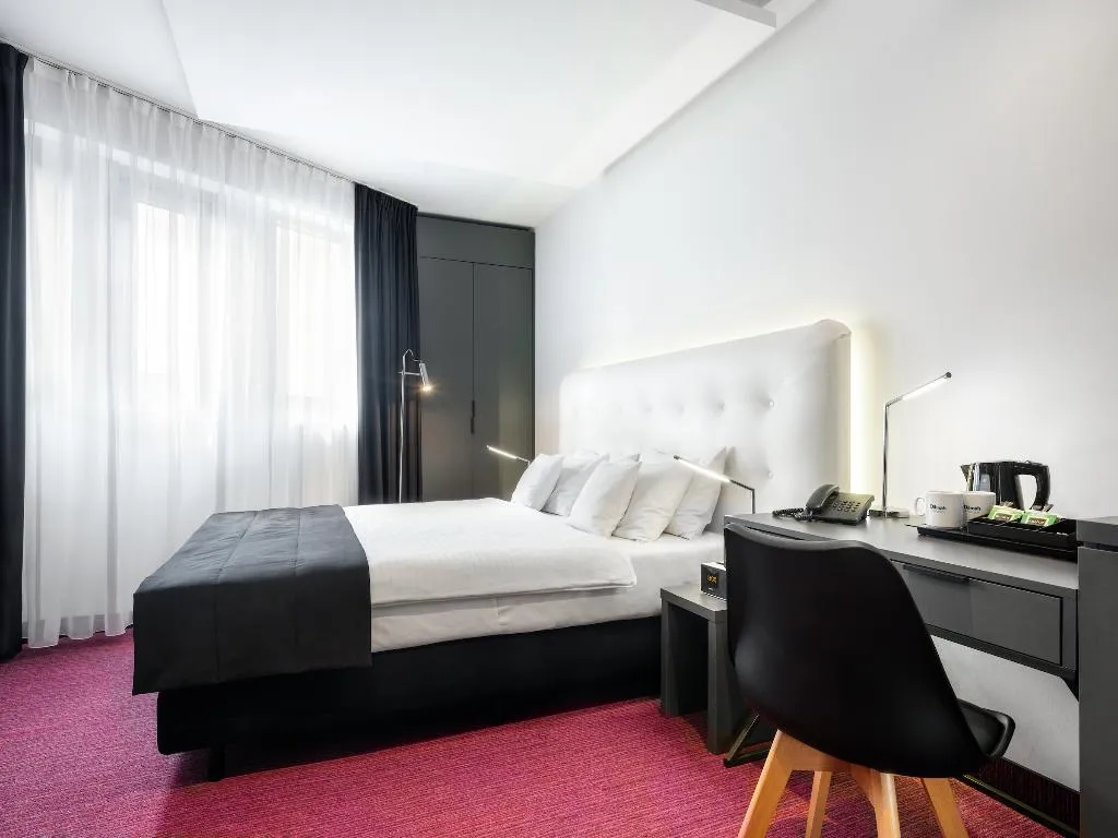 SINGLE PREMIUM Room, Best Western Plus Krakow Old Town, Krakow