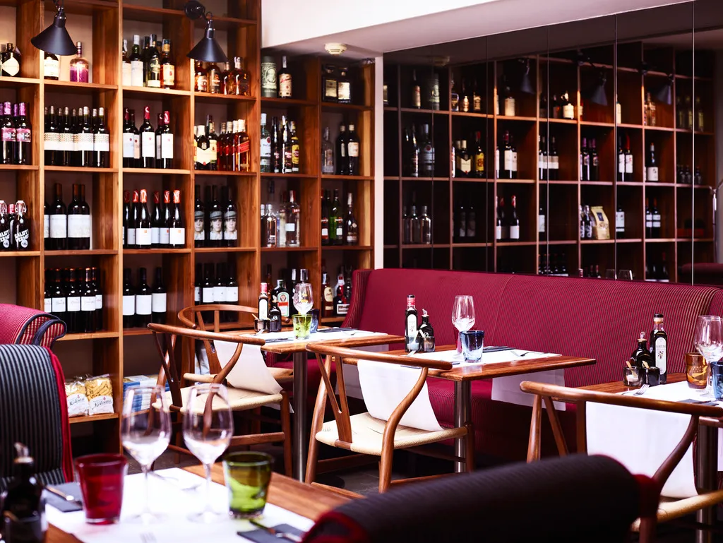 Restaurant, Villa Emilia, Barcelona