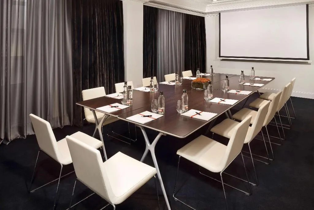 Conferences, Palacio de los Duques Gran Meliá, Madrid
