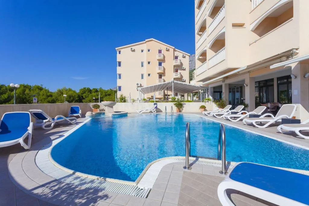Pool, Milenij, Split