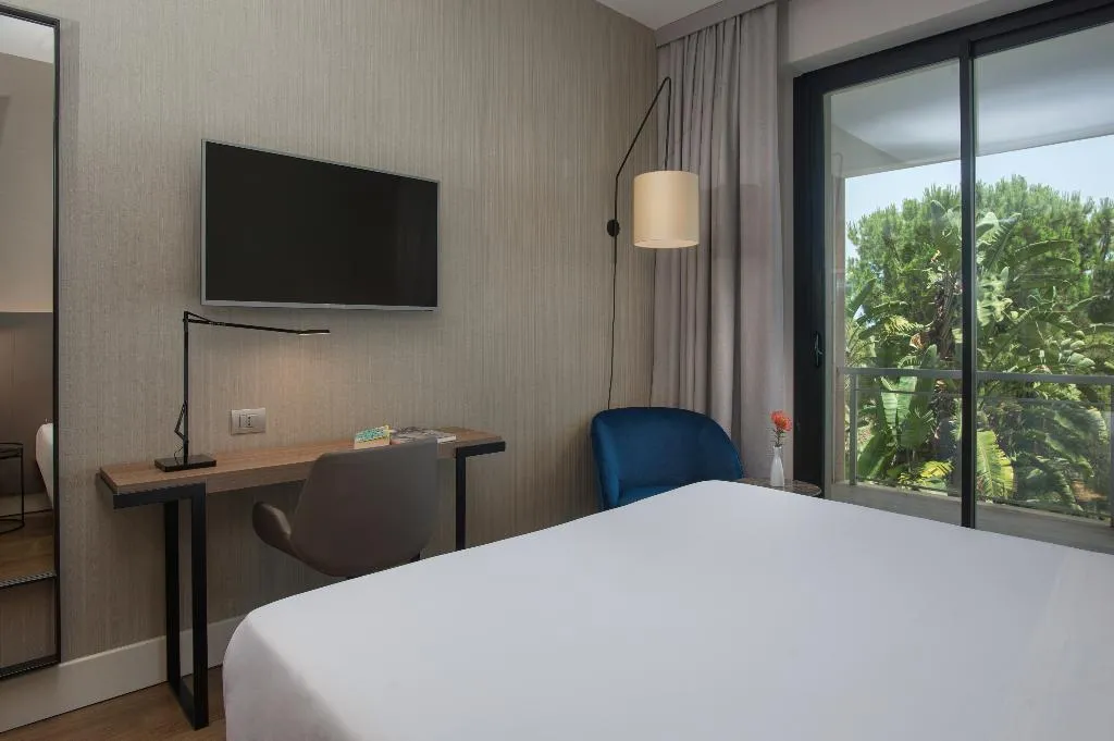 DOUBLE SUPERIOR Room, NH Palermo, Palermo