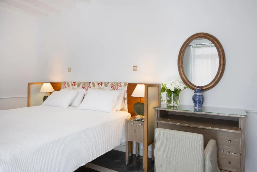 Room, Dorion, Mykonos