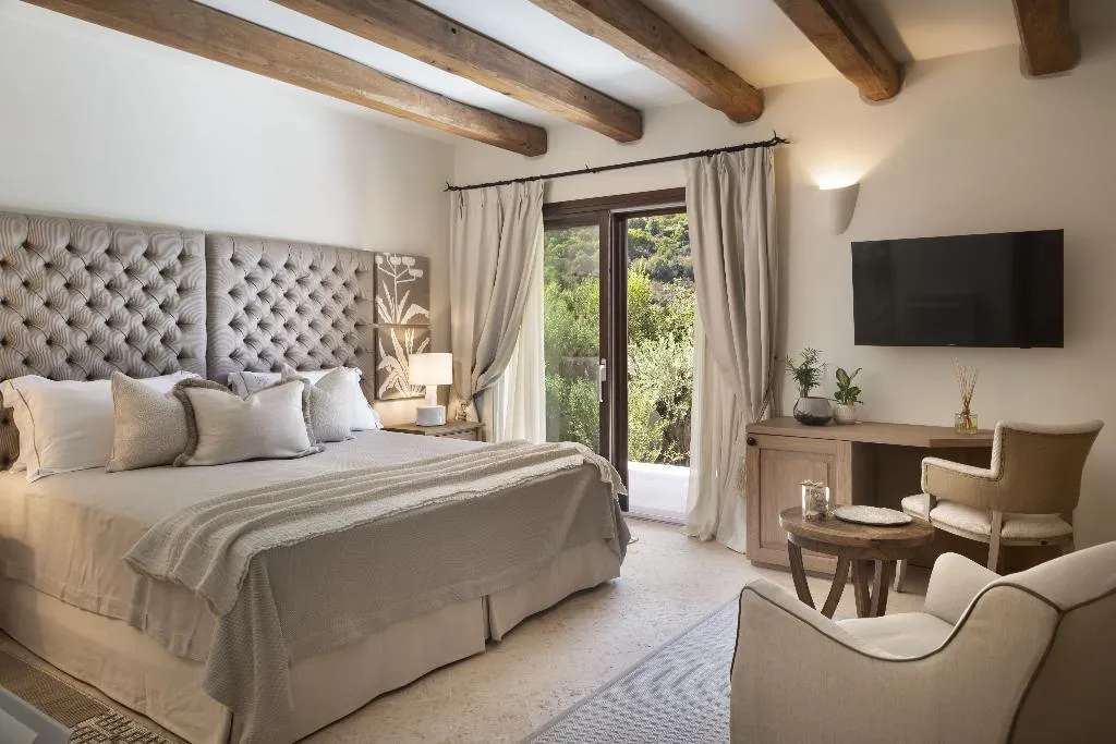 DOUBLE PRESTIGE Room, Relais Villa Carola, Olbia